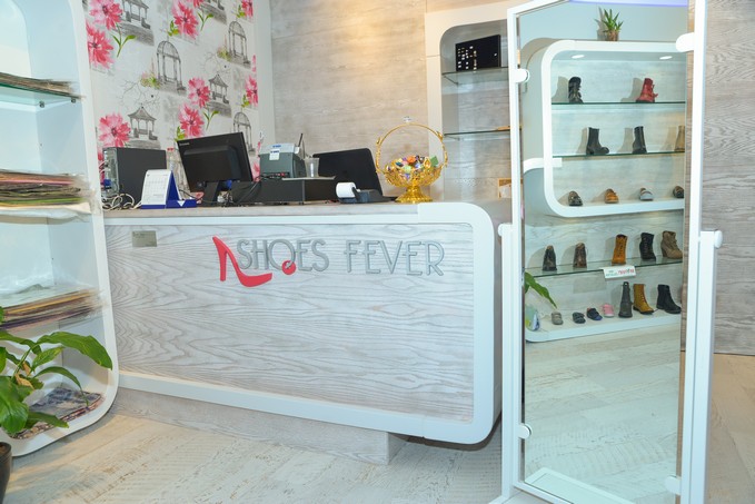 حملة تنويلات هائلة في محل shoes fever